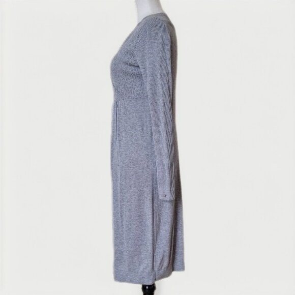 TOMMY HILFIGER SWEATER DRESS SIZE SMALL - Picture 2 of 6